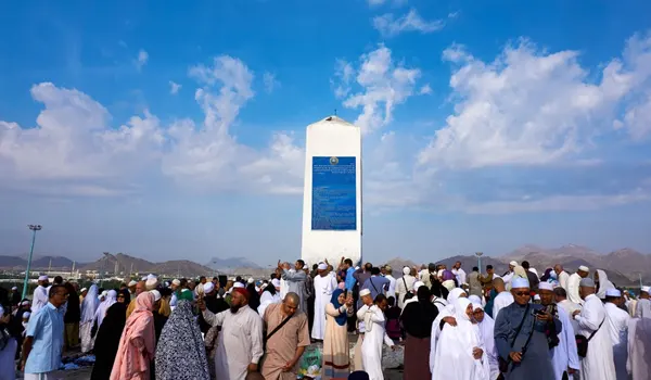 10 Nights 4 Star December Umrah Package 2026